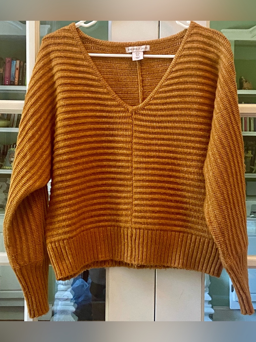 Sincerely Jules Rust Color V Neck Sweater Size Small